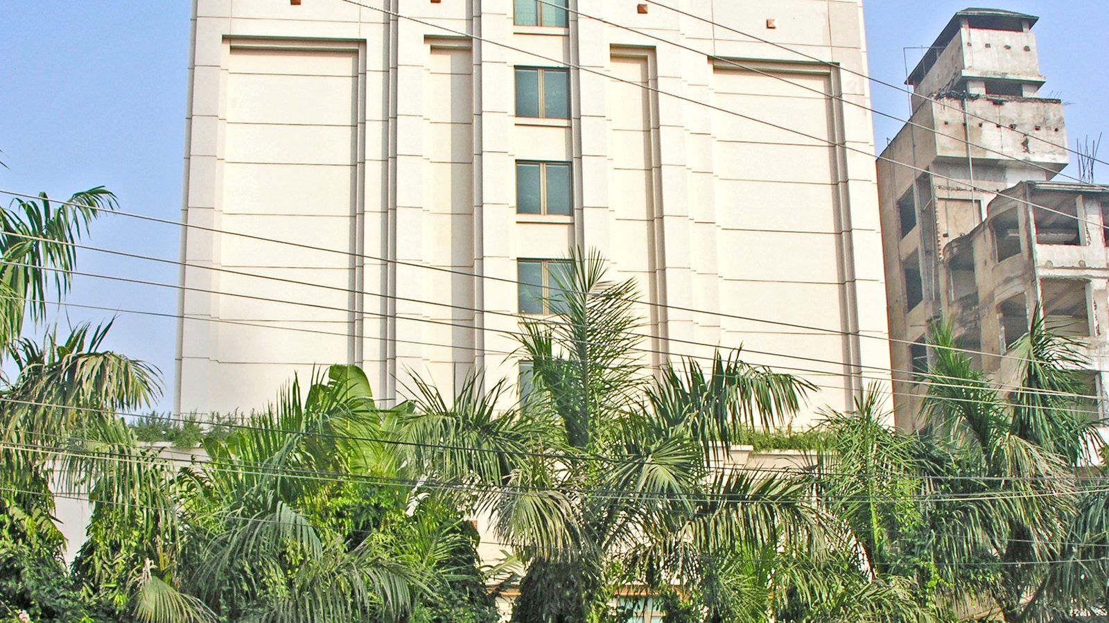 Stays near Maldahiya, Varanasi