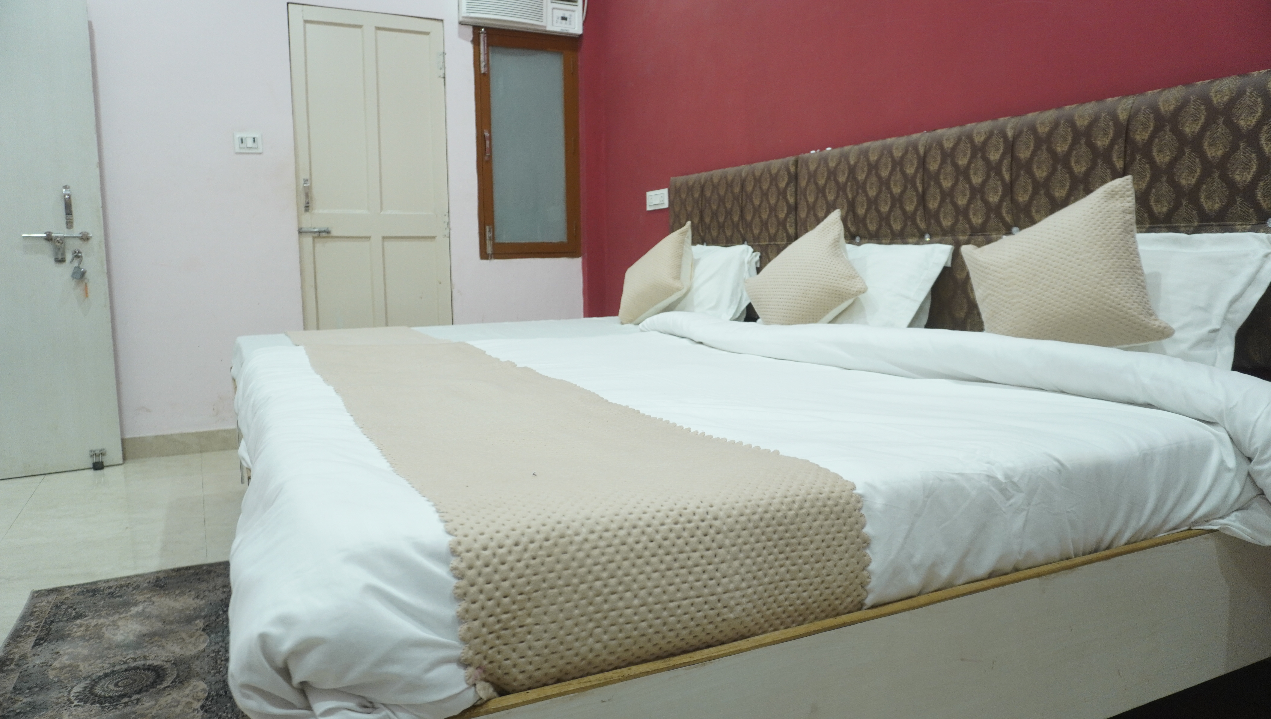 Kashi divine stay in Kashi Divine Stay, Near Mahamrityunjay Mandir, Daranagar, Varanasi