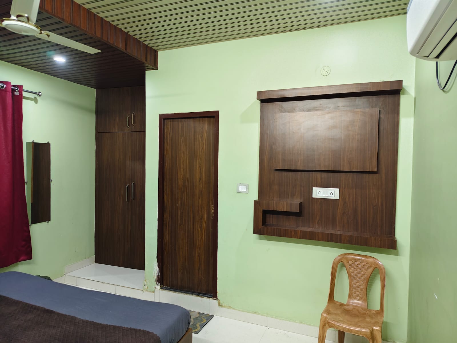 Double · Mahaveer Homestay in Madhav Market, Lanka, Varanasi, Uttar Pradesh 221005
